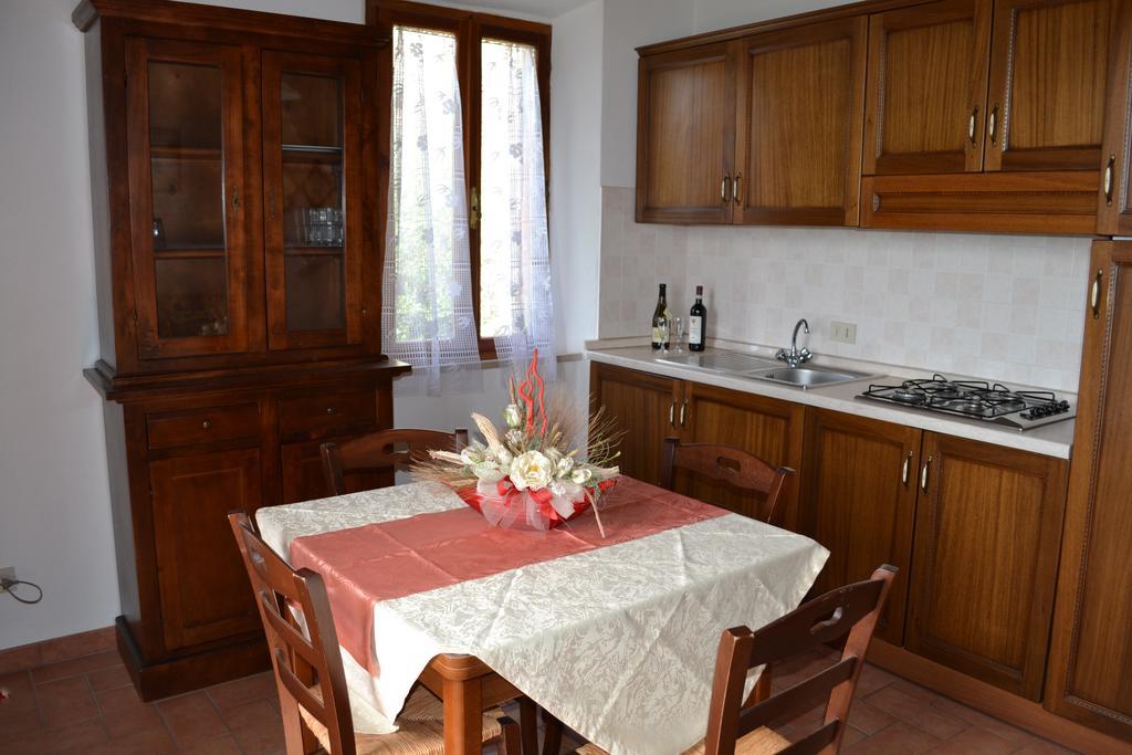 Villa Santa Maria Montalcino Habitación foto